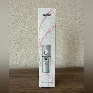 Nano Mist Sprayer in Silver